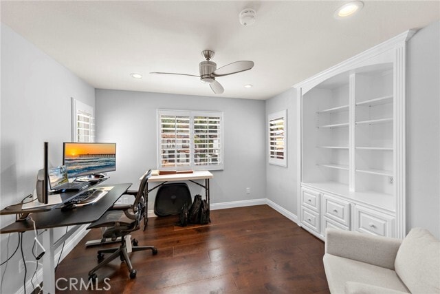 Building Photo - 28412 Via Mondano