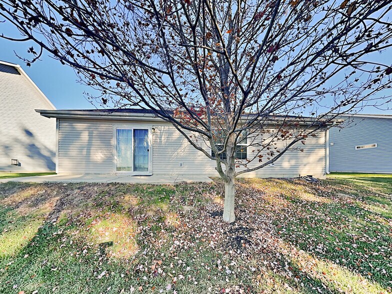 Building Photo - 1559 Whisler Dr