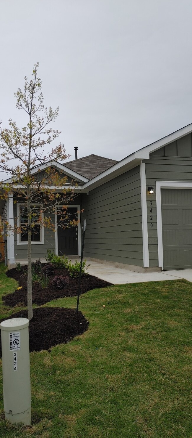 Building Photo - 3420 Lodgepole Dr