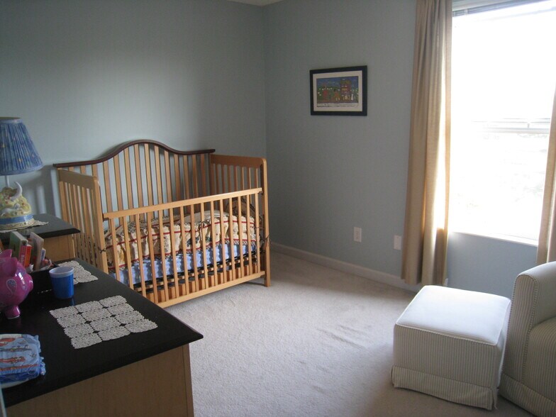 Building Photo - 5472 Baneberry Ave