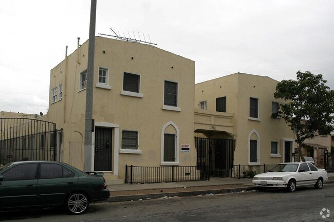 Building Photo - 1436 Walnut Ave