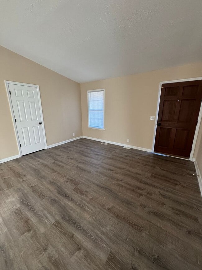 Building Photo - NEW PRICE!  Move-In Ready 3 Bedroom 2 Bath Home in Antioch!