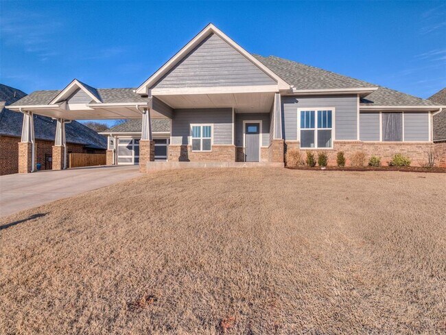 Building Photo - 2425 Rumble Ln