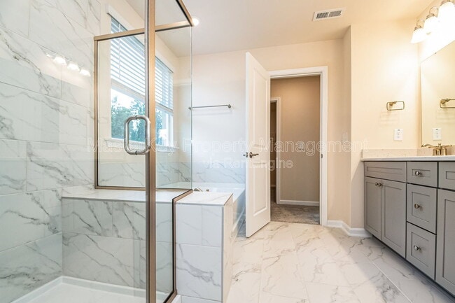 Building Photo - 1241 Citadel Ave