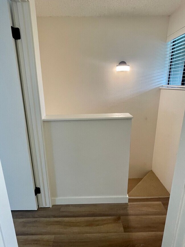 Building Photo - Fully updated/renovated unit NO GARAGE 1 B...