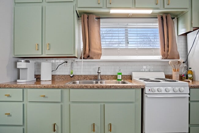 Primary Photo - Studio coming available soon!