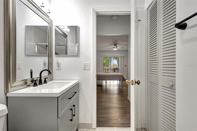 Building Photo - 5710 Princess Palm Ct