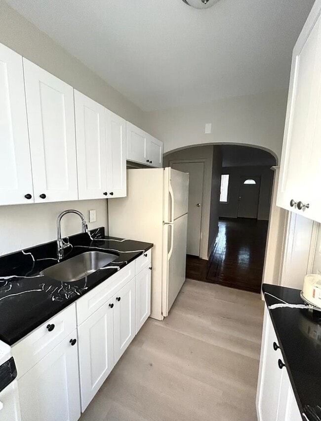 Building Photo - 1605 S Marston St