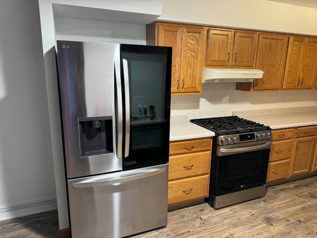 Building Photo - 401 W 14th St