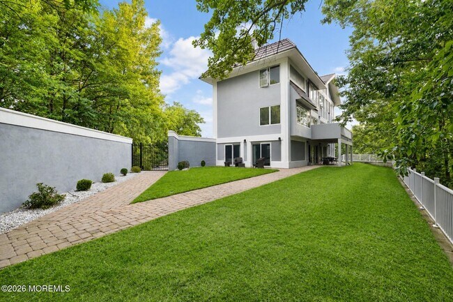 Building Photo - 401 Overlook Dr