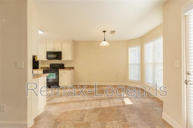 Building Photo - 947 Haymon Dr