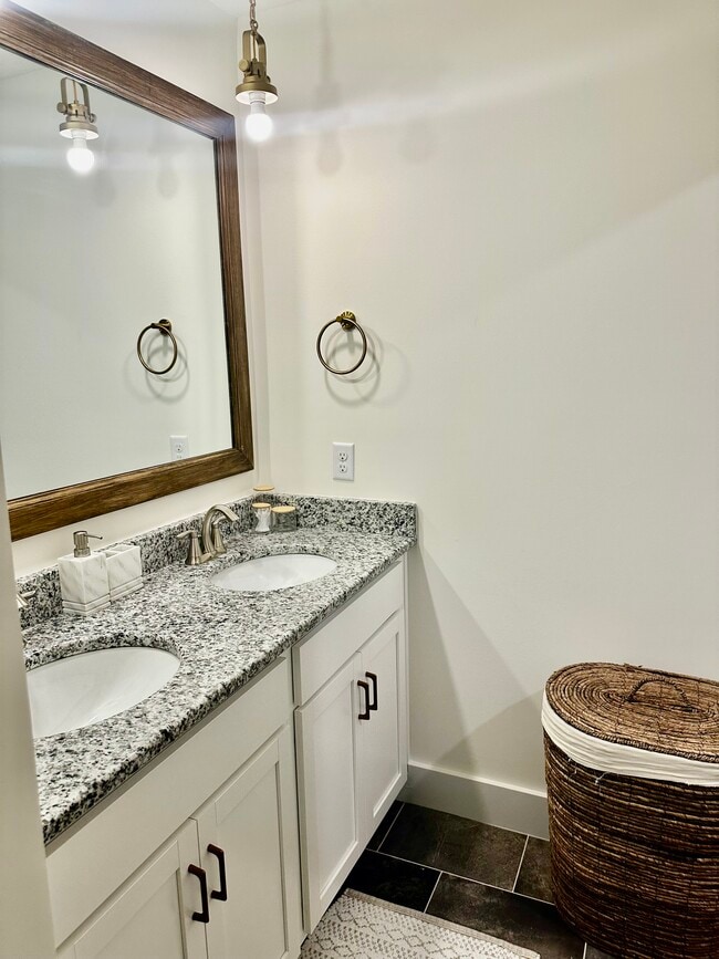 Building Photo - 273 Neals Landing Rd