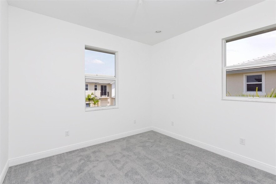 Building Photo - 6990 Pines Cir