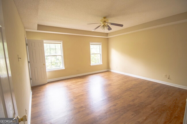 Building Photo - 1602 Drayton Ln