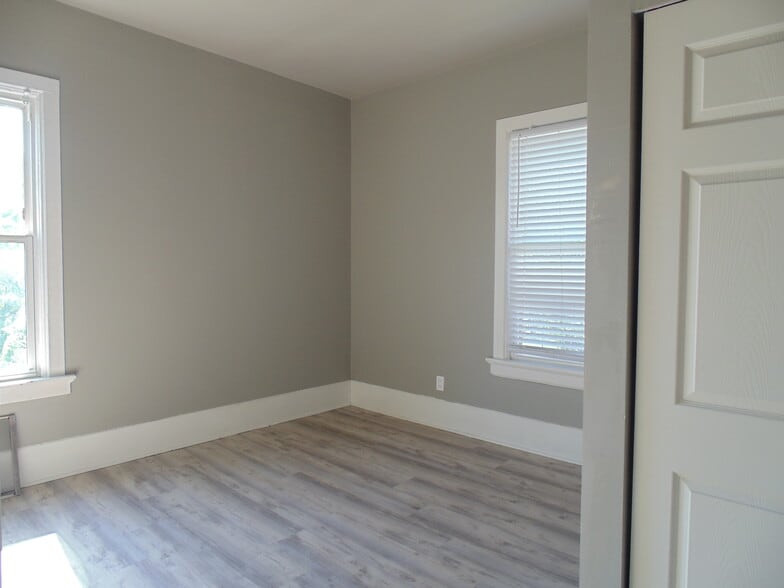Bedroom 4 - 2831 W Juneau Ave