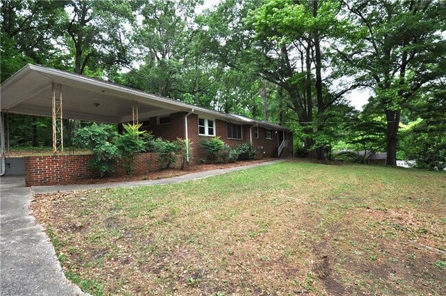 Building Photo - 486 Pegg Rd SW