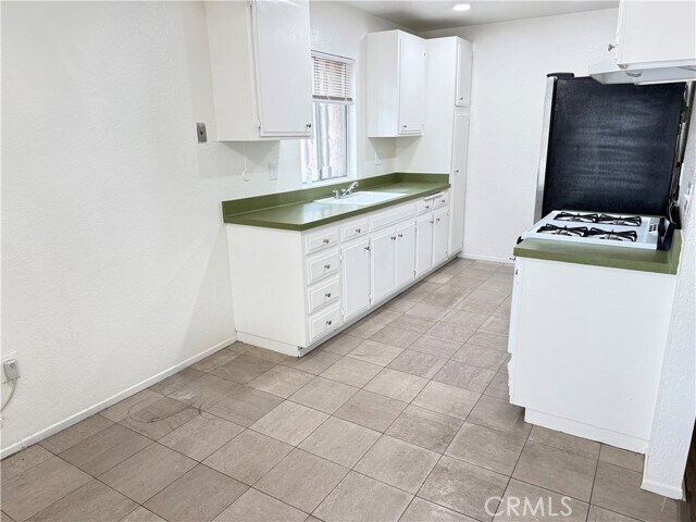 Building Photo - 420 E Blueridge Ave