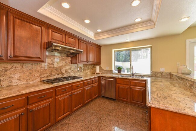 Building Photo - 9 Las Cruces