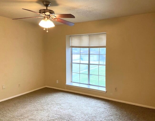 Building Photo - 4211 Benard Ct