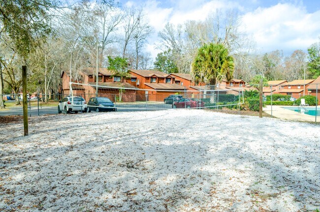 Building Photo - FIRST MONTH FREE! Rockwood Villas 3 bedroom 3 bath