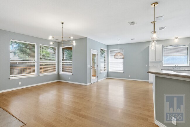 Building Photo - 4011 Travis Country Cir