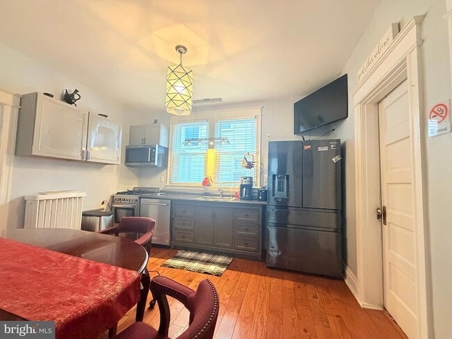 Building Photo - 3119 South Dakota Ave NE