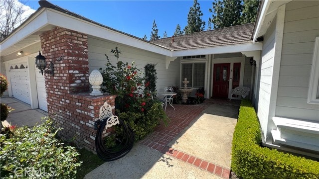 Building Photo - 1854 N Carlsbad St