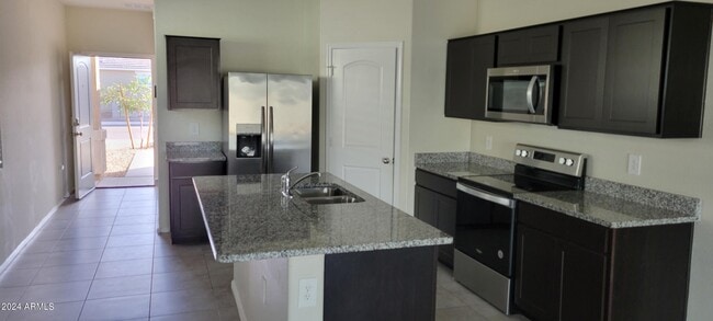 Building Photo - 18116 N Diego Way