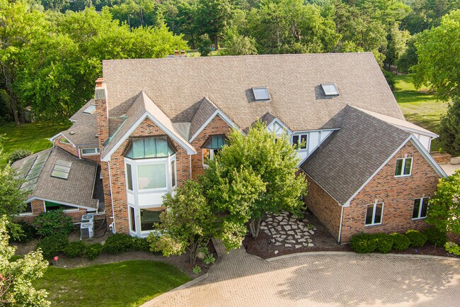 Primary Photo - 22199 W Thornridge Dr