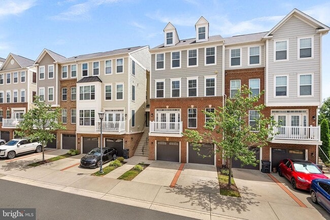Building Photo - 25222 Briargate Terrace