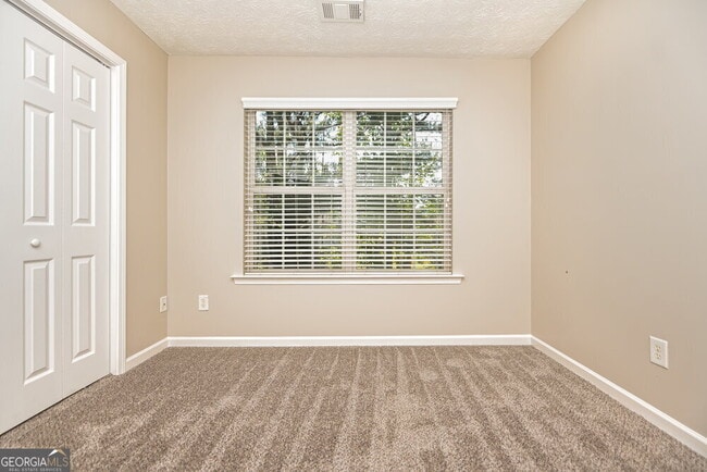 Building Photo - 310 Prescott Ct