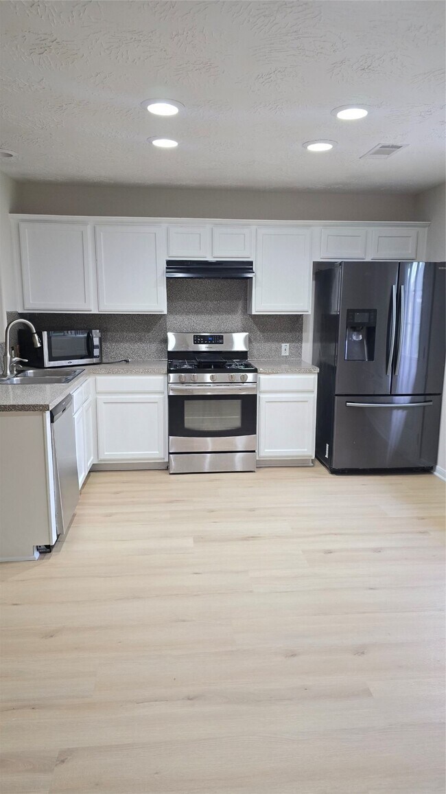 Building Photo - 13418 Croquet Ln