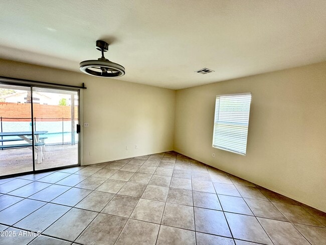 Building Photo - 4708 E Thunderhill Pl