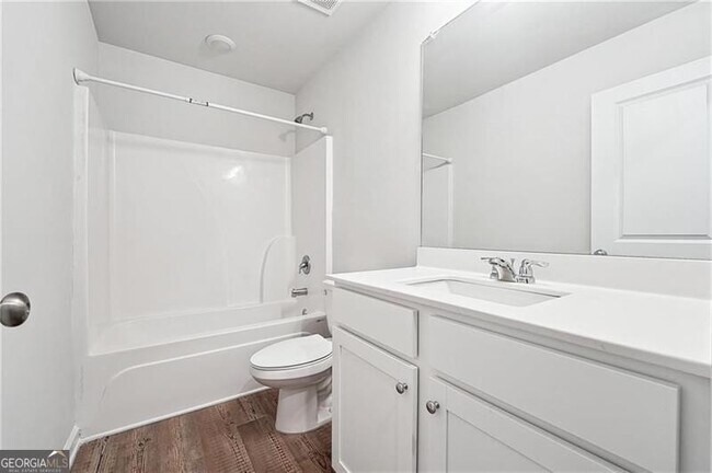 Building Photo - 5207 Canberra Dr