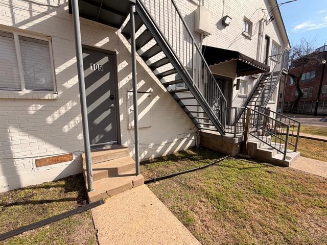 Building Photo - 4115 Douglas Ave