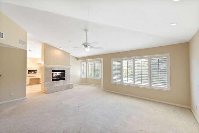 Building Photo - 2663 Yellowwood Dr
