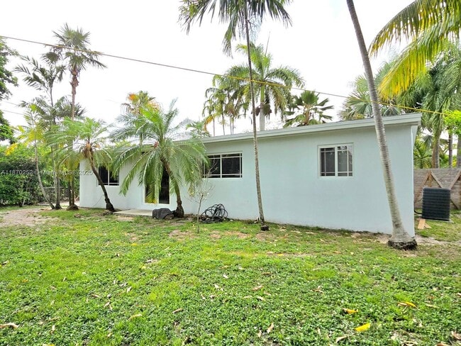 Building Photo - 10330 SW 53rd St