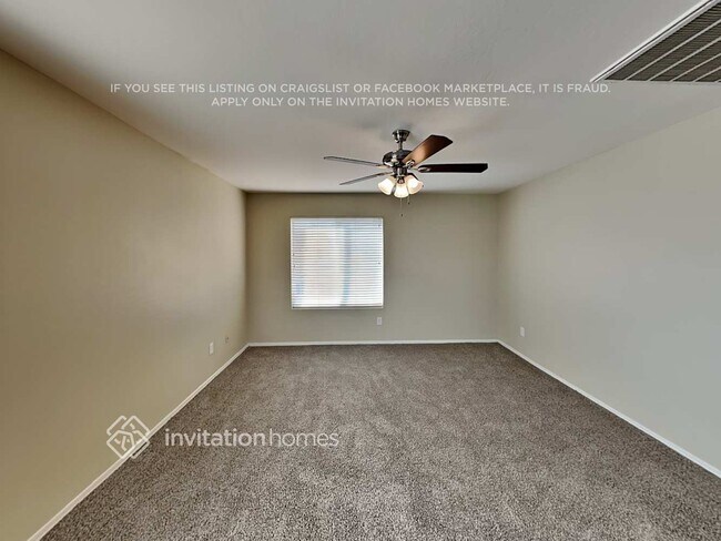 Building Photo - 1325 E Saguaro Trail