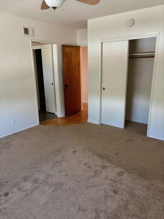 Building Photo - 2850 S Whispering Lakes Ln
