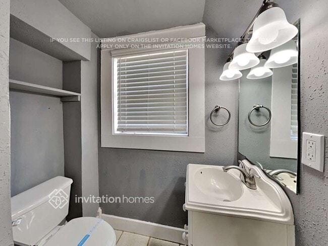 Building Photo - 500 Hill