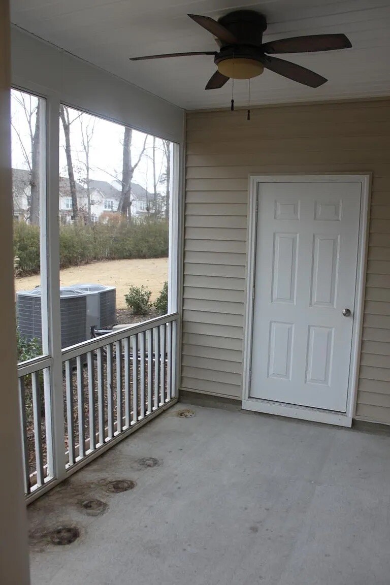 Building Photo - Room in Townhome on Skyros Loop
