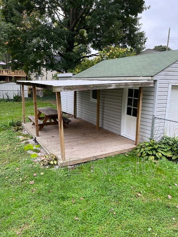 Building Photo - 5154 13th St SW