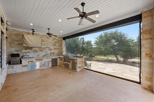 Building Photo - 3400 Tuscany Dr