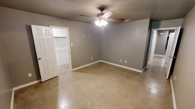 Building Photo - Discover modern living with a stylish edge in this beautifully designed 3 bedroom duplex!