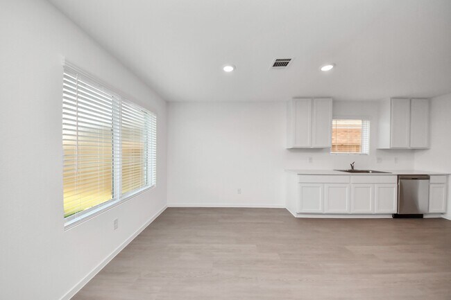 Building Photo - 6415 Geyser Starish Dr