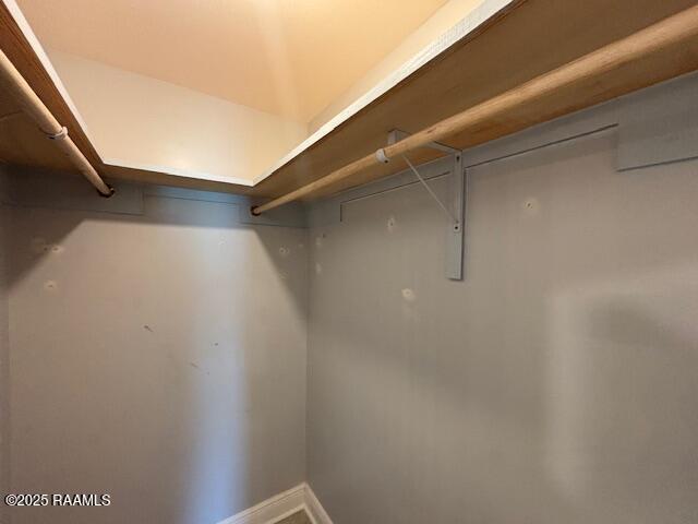 Building Photo - 2110 S Ormond Ave
