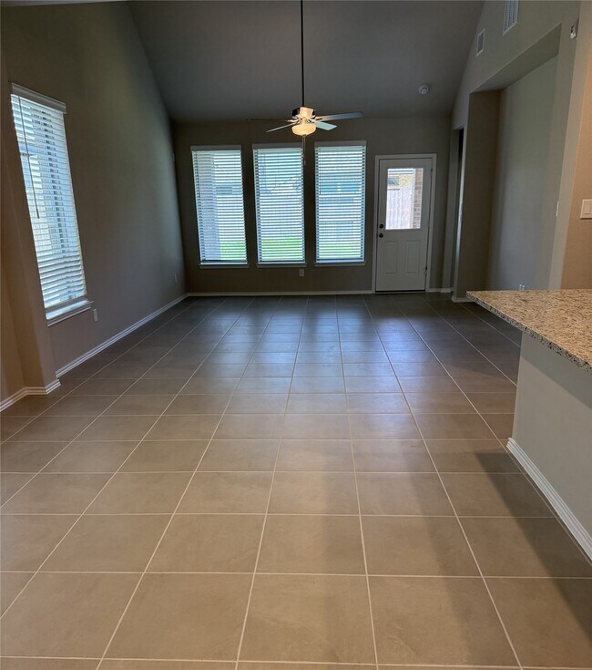 Building Photo - 123 Shining Succulent Dr