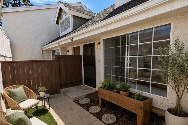 Building Photo - 1245 Chelan Ln