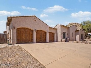 Building Photo - 2316 W Villa Cassandra Dr