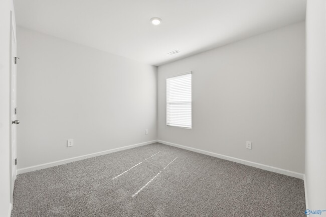 Building Photo - 9943 Sequoyah Cv Dr SE